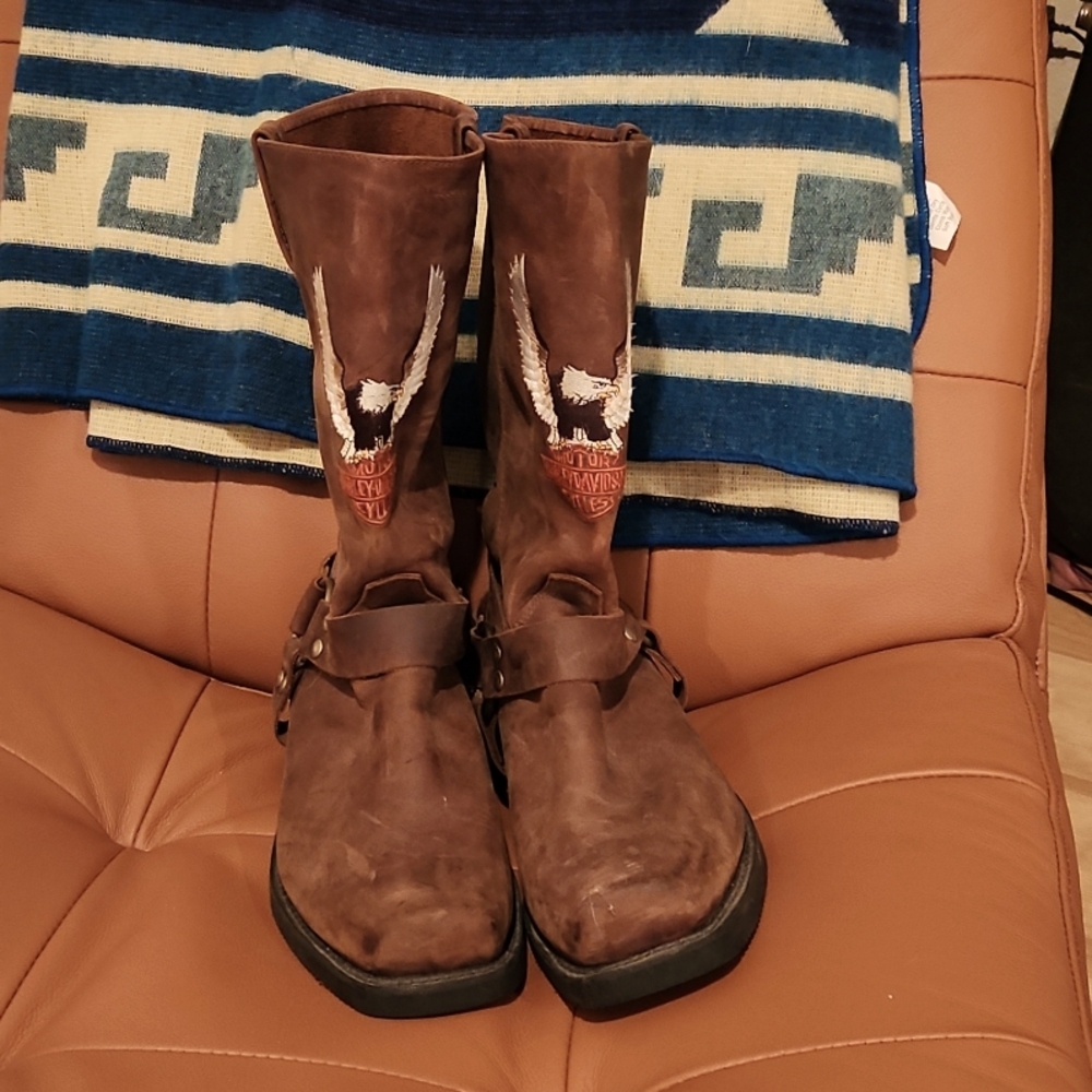 EUC Harley Davidson Branded Eagle Motorcycle Boots.